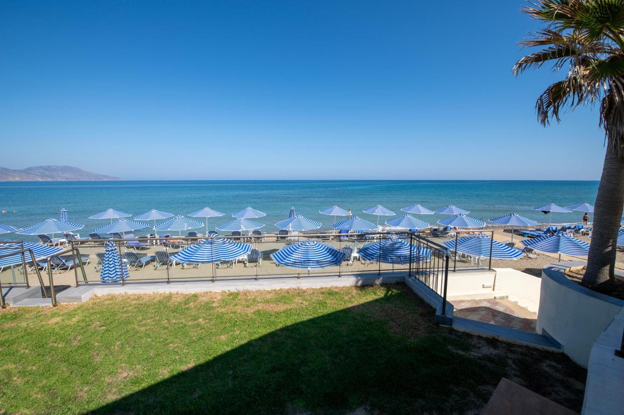 Hydramis Palace Resort