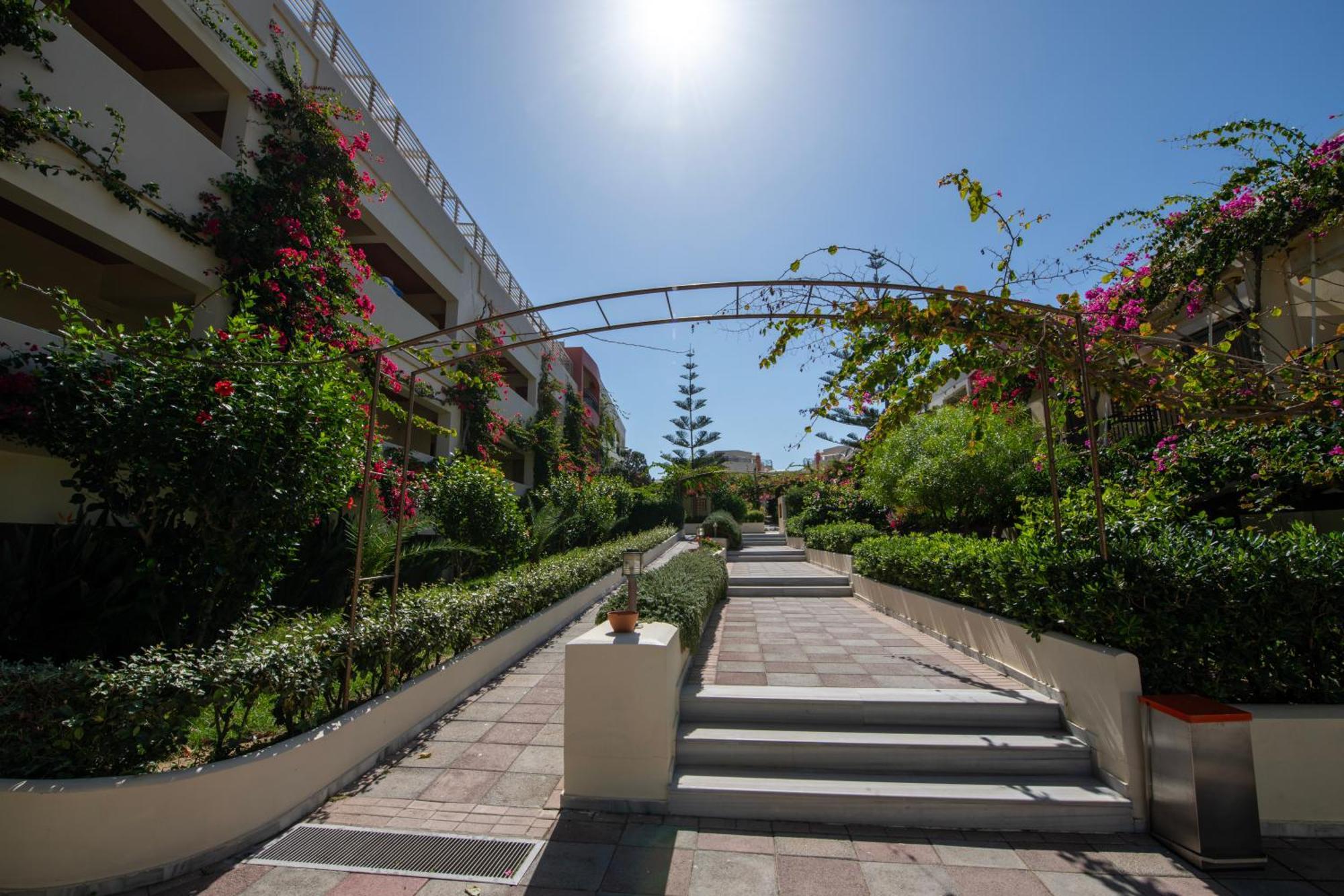 Resort Hydramis Palace 5*