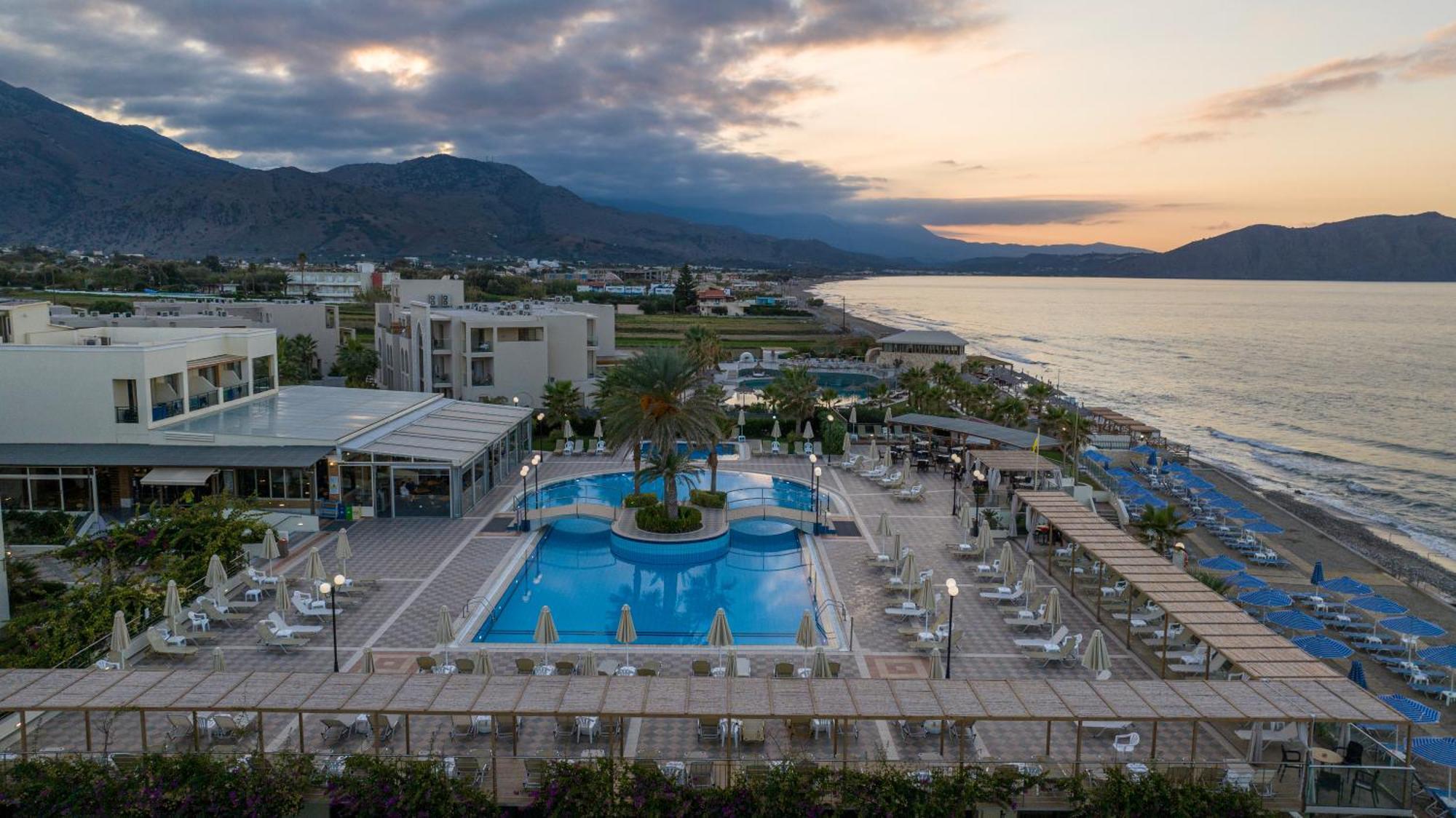 Resort Hydramis Palace