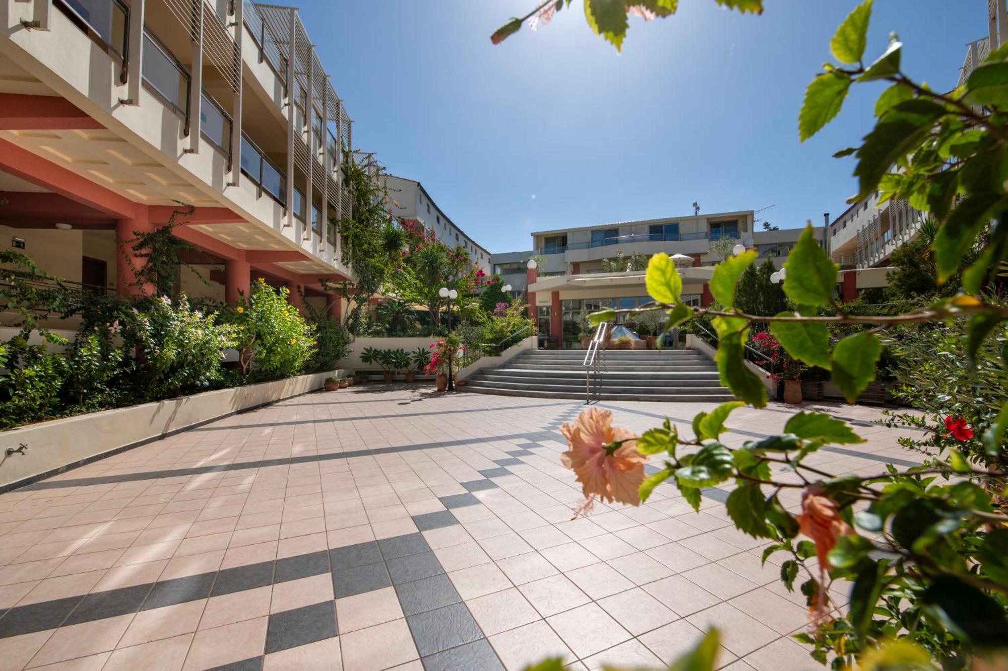 Resort Hydramis Palace