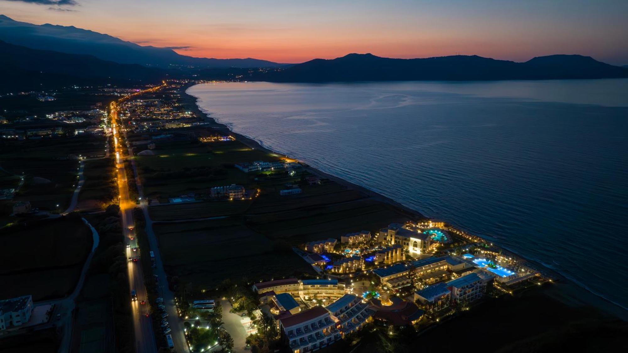 Resort Hydramis Palace 5*